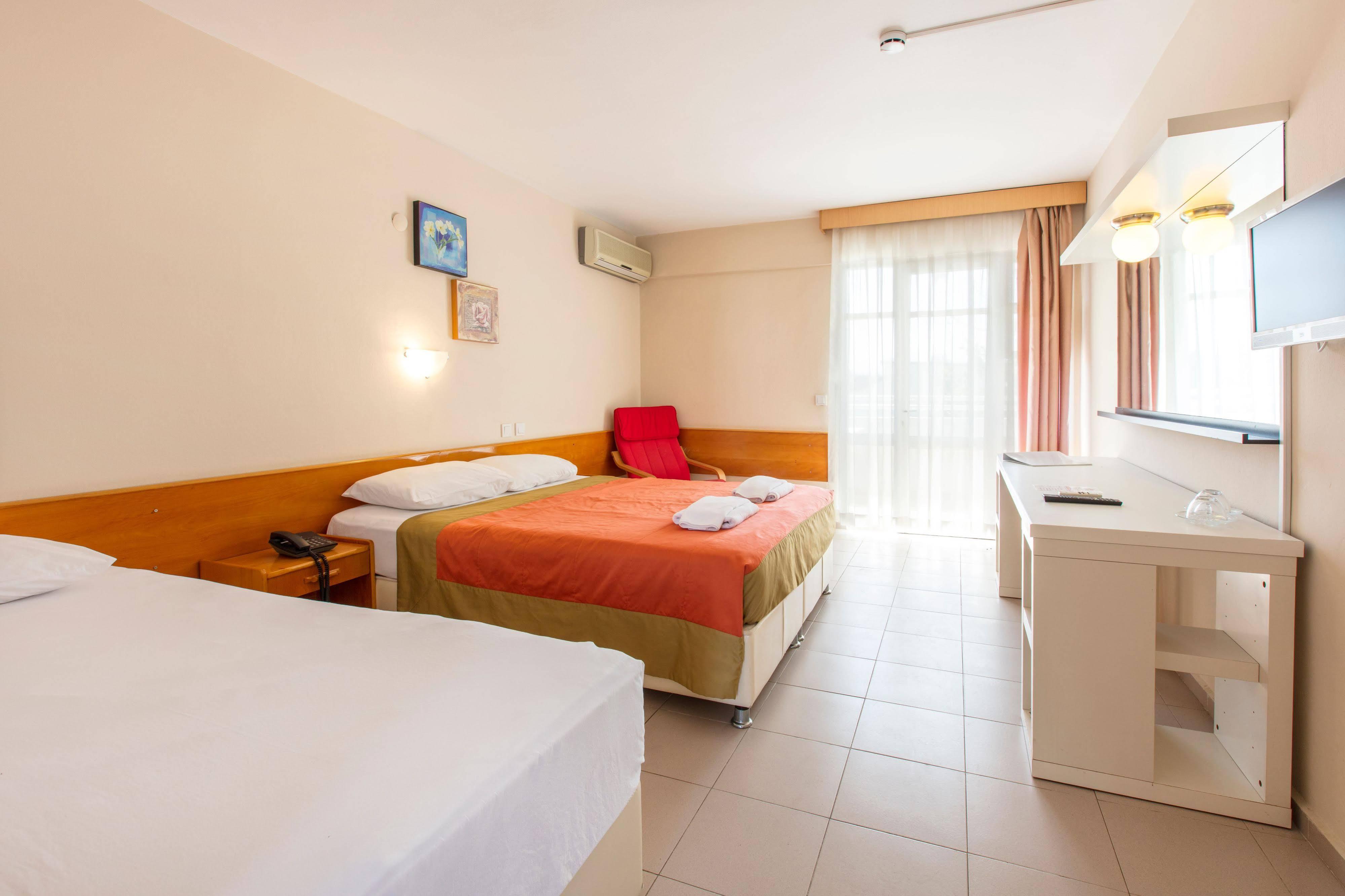Hotel Golden Gate Kusadasi Luaran gambar